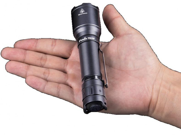 Фонарь тактический FENIX TK06 Фонарь тактический FENIX TK06