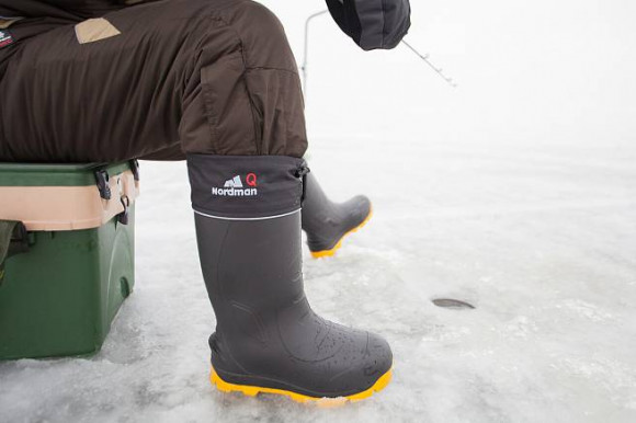 Сапоги Nordman Quaddro с защищенной подошвой ТЭП с шипами и меховым вкладышем до -50С черные с желтым Сапоги Nordman Quaddro с защищенной подошвой ТЭП с шипами и меховым вкладышем до -50С черные с желтым