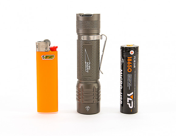 Фонарь Яркий Луч G15 Tactic