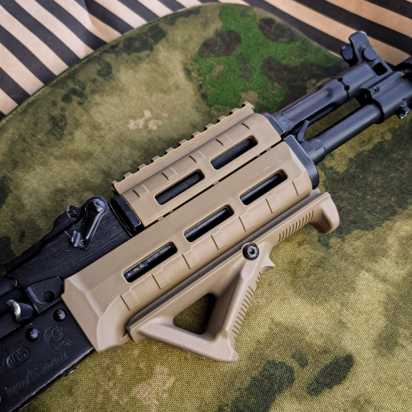 Цевье АК с планками Piсatinny и слотами M-LOK K.Arma KEY-200 Цевье АК с планками Piсatinny и слотами M-LOK K.Arma KEY-200