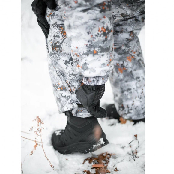 Костюм зимний Тайгер Егерь -45'С  ткань мембрана Алова цвет Борей белый Костюм зимний Тайгер Егерь -45'С  ткань мембрана Алова цвет Борей белый