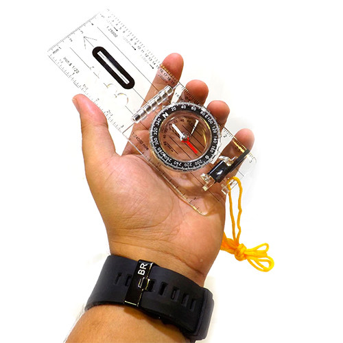 Компас жидкостный с визиром и линейкой Следопыт TCP-02