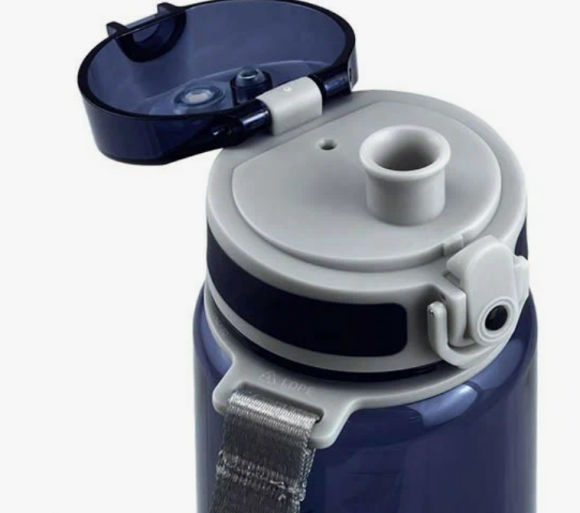 Бутылка питьевая 1000мл с ситечком Арктика 720-1000 из тритана Бутылка питьевая 1000мл с ситечком Арктика 720-1000 из тритана