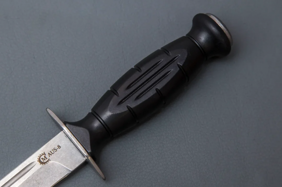 Нож ИП Семин НР-43 Разведчик рукоять Elastron Нож ИП Семин НР-43 Разведчик рукоять Elastron