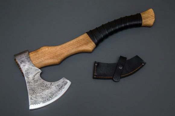 Топор ИП Семин Лесник кованый из стали 9ХС рукоять ценные породы древесины