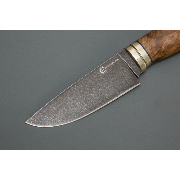 Нож ИП Семин Сокол из стали ХВ-5 рукоять притин мельхиор ореховый кап Нож ИП Семин Сокол из стали ХВ-5 рукоять притин мельхиор ореховый кап