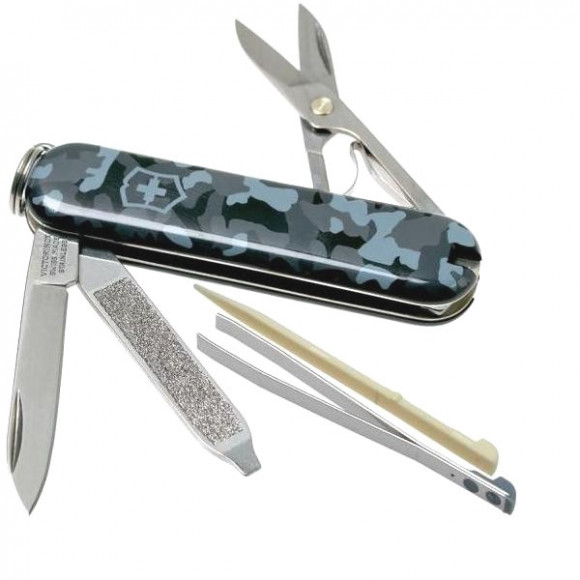 Нож-брелок Victorinox Classic SD 0.6223.942 Camouflage