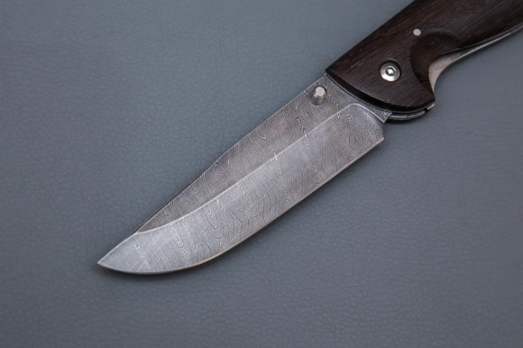 Нож складной ИП Семин Сибиряк из Дамасской стали рукоять Венге Нож складной ИП Семин Сибиряк из Дамасской стали рукоять Венге